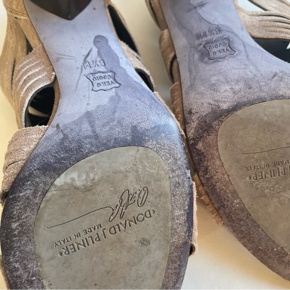 Donald J. Pliner Tan Suede Peep Toe Heels 6.5M - Picture 11 of 11